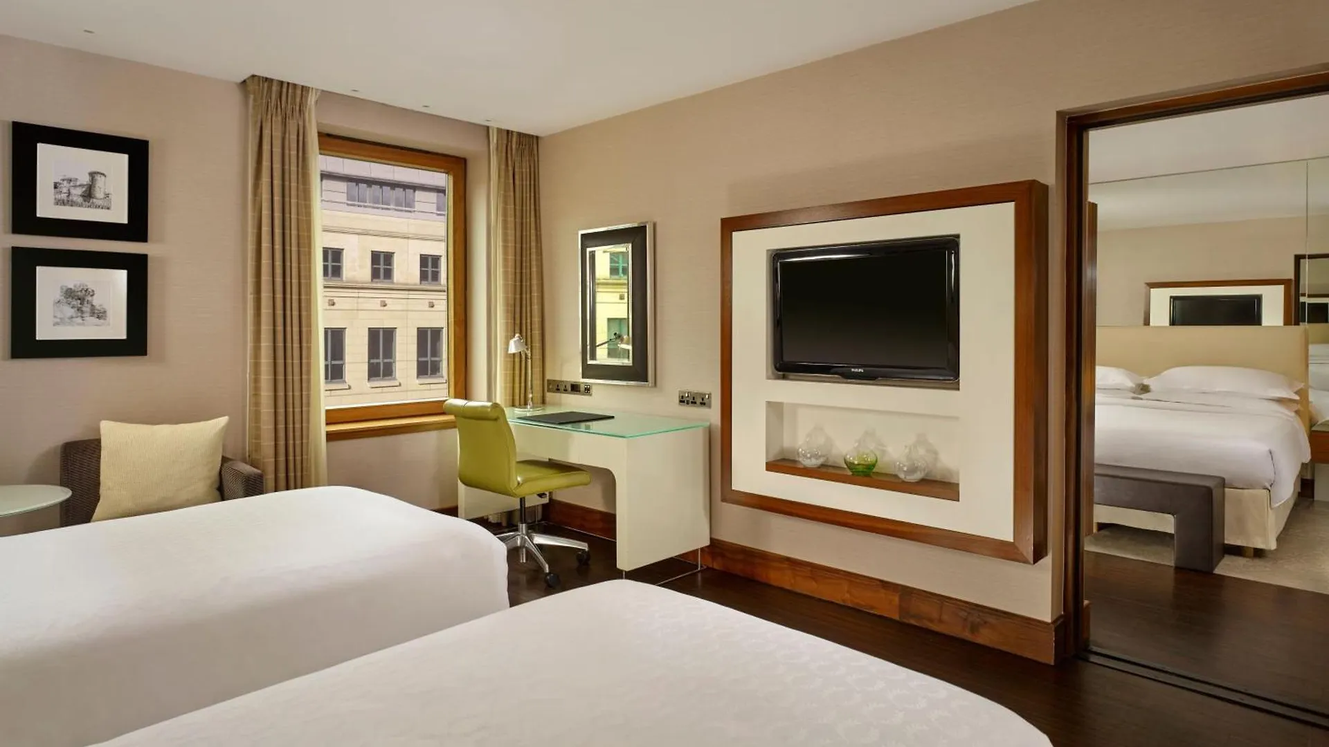 Sheraton Grand Hotel & Spa Edinburg 5*,  Storbritannien