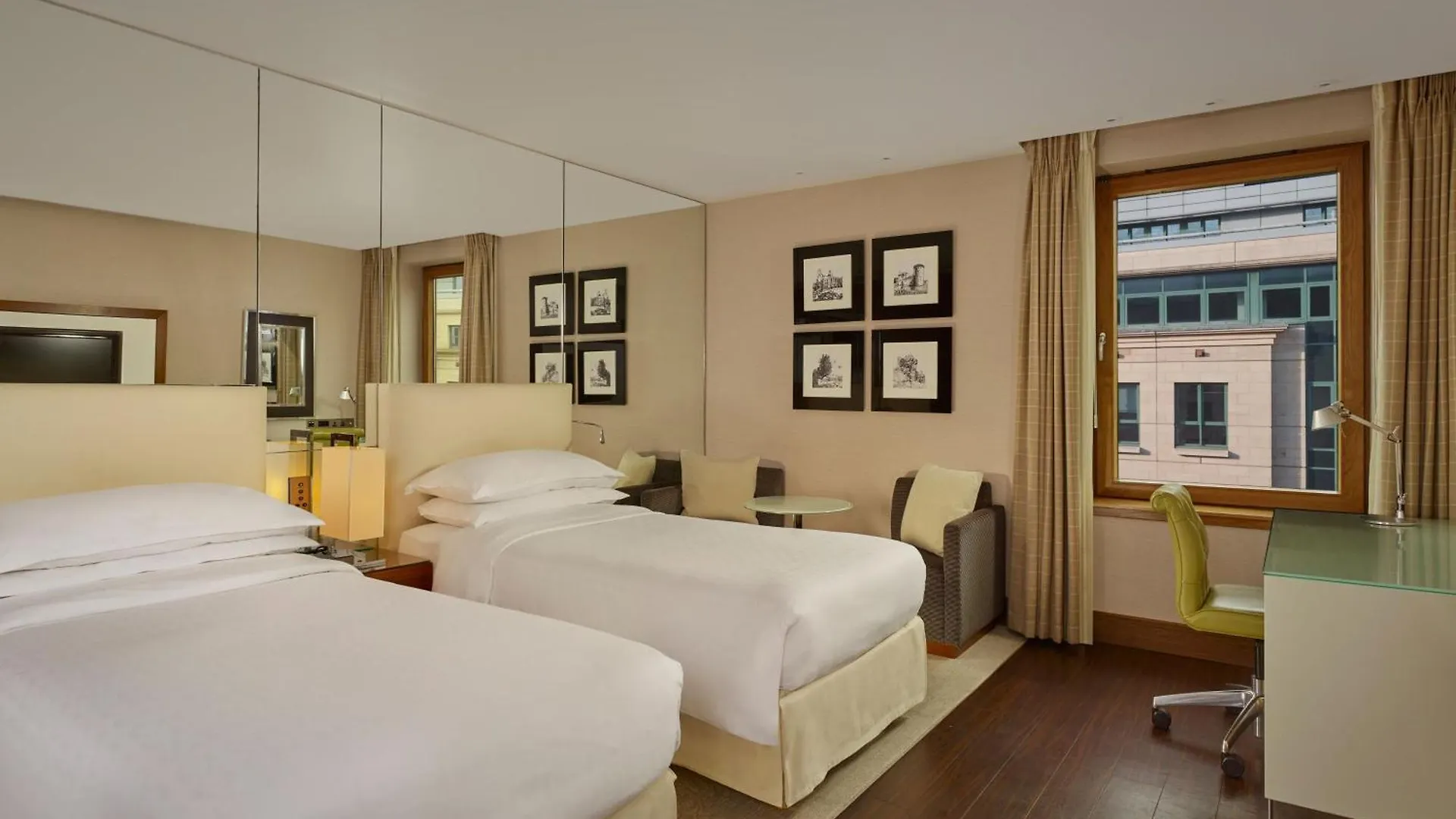 Sheraton Grand Hotel & Spa Edinburg 5*,