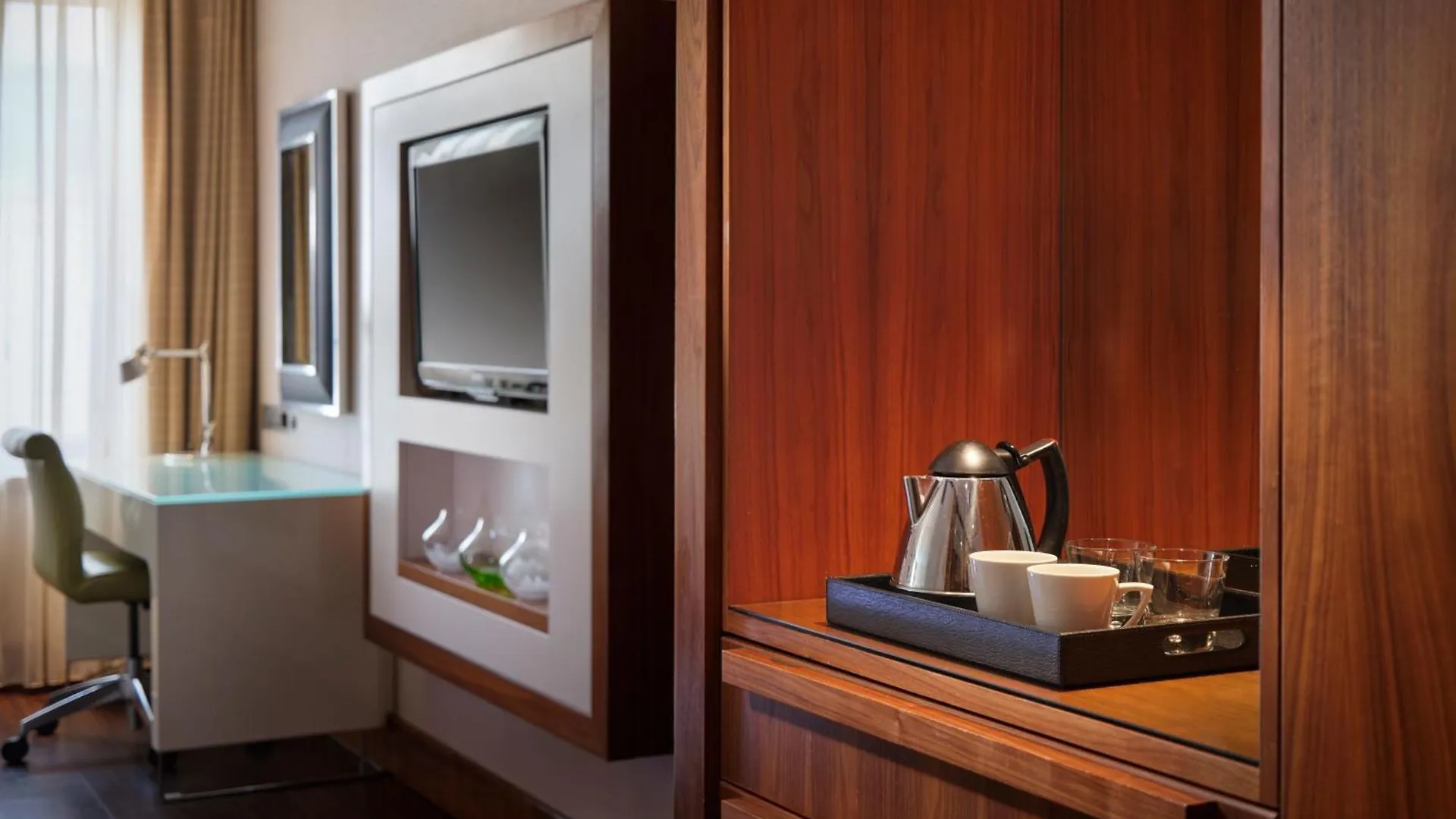 Sheraton Grand Hotel & Spa Edinburg