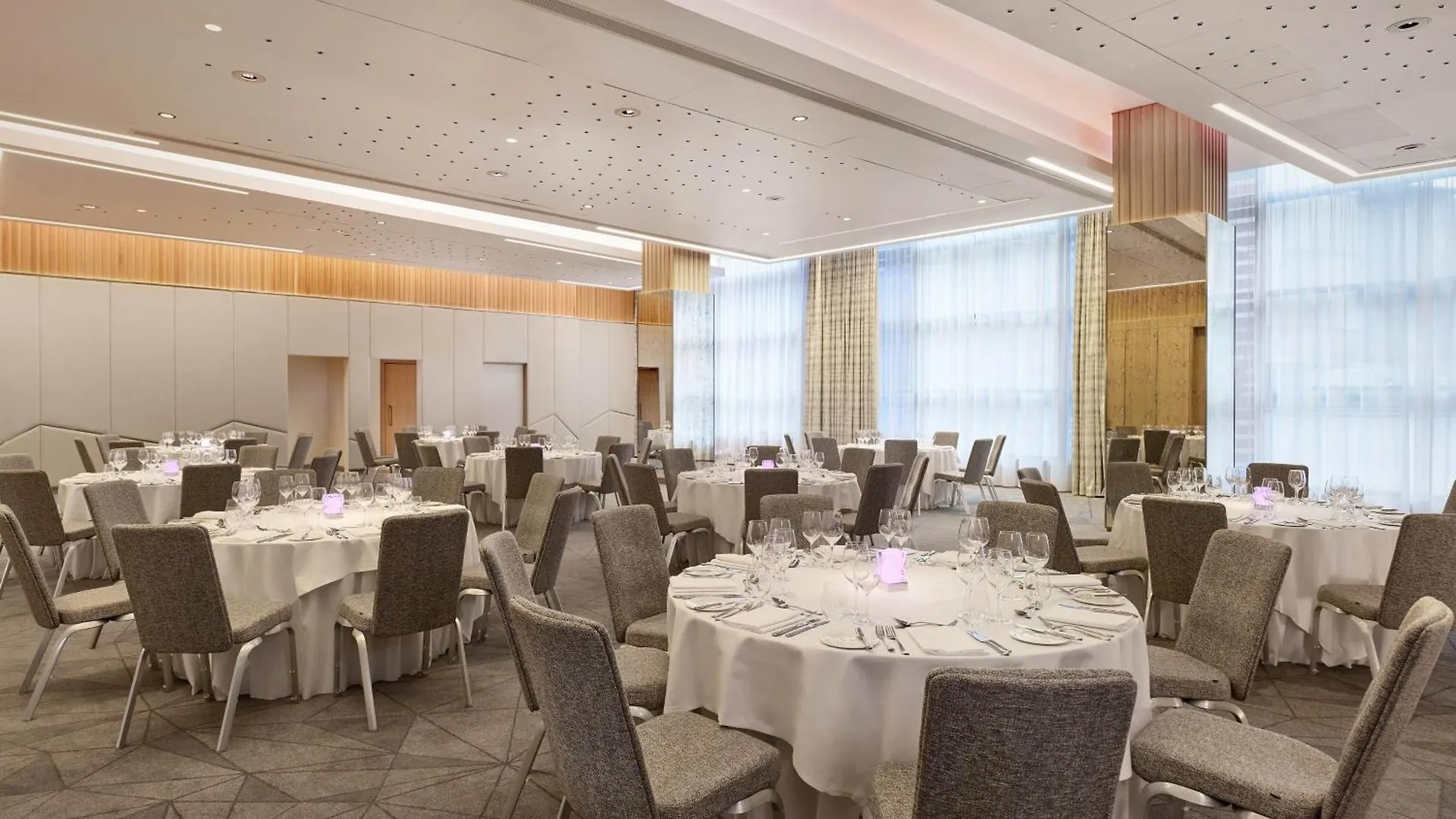 Sheraton Grand Hotel & Spa Эдинбург 5*,